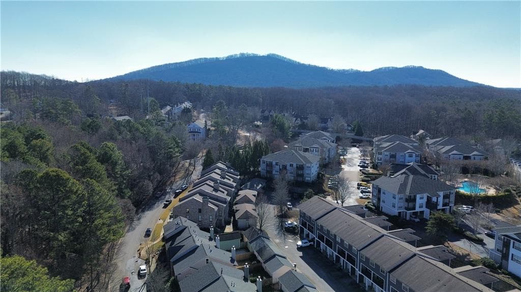 2 bedroom, 3 bathroom, 2,059 sq ft townhouse for rent at 1641 Ridenour Parkway, Kennesaw, GA 30152 for $2,450 a month — photo 6