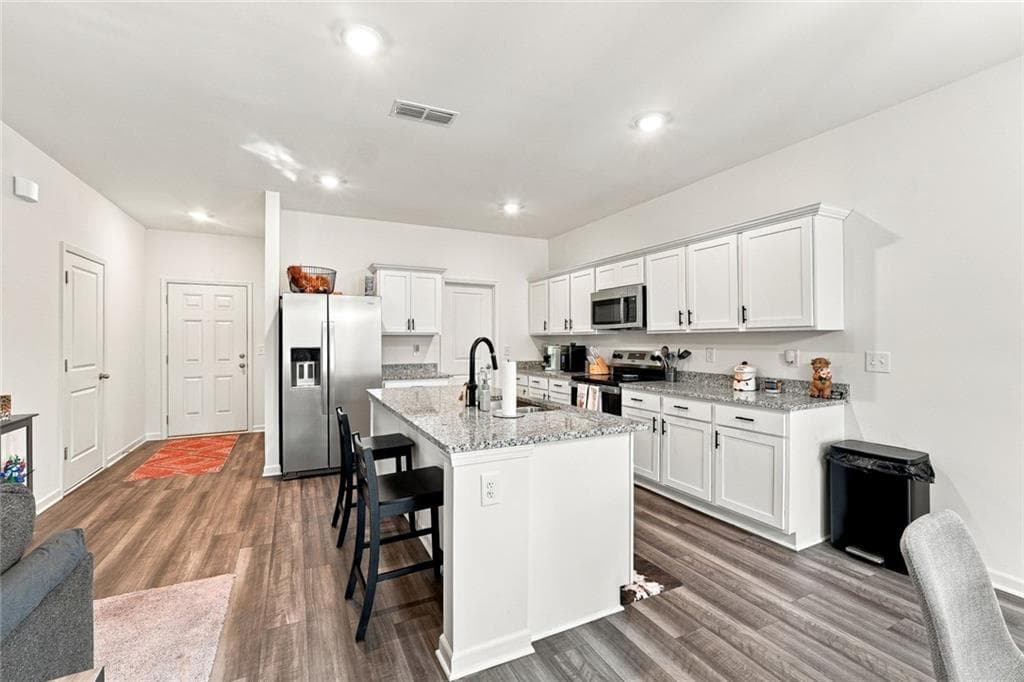 5 bedroom, 3 bathroom, 2,272 sq ft single family residence for sale at 77 Gillis Lane, Bethlehem, GA 30620 — photo 4