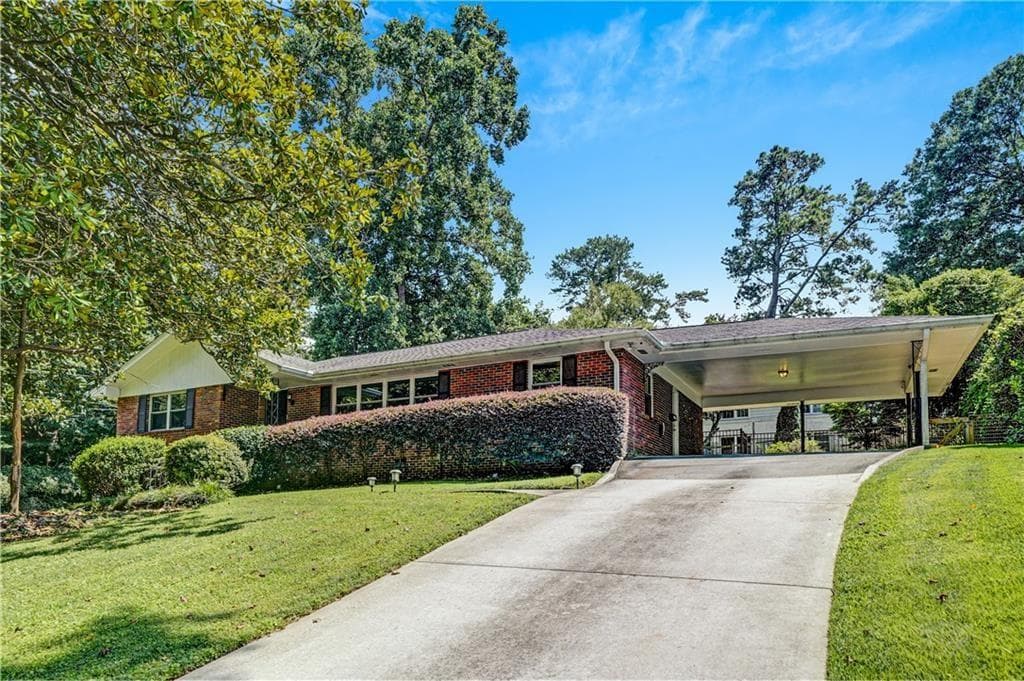 3 bedroom, 2 bathroom, 1,886 sq ft single family residence for rent at 2127 Desmond Drive, Decatur, GA 30033 for $3,500 a month — photo 1 of 28
