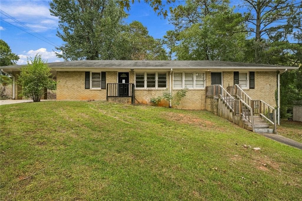 duplex for sale at 4374 Lincoln Jones Road, Ellenwood, GA 30294