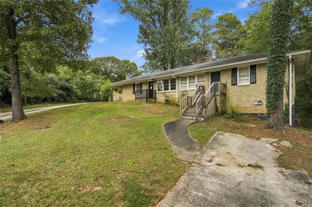 duplex for sale at 4374 Lincoln Jones Road, Ellenwood, GA 30294 — photo 2