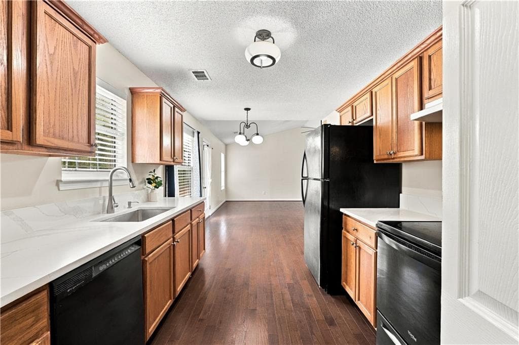 3 bedroom, 2 bathroom, 1,243 sq ft single family residence for rent at 28 Autumn Ridge Drive, Euharlee, GA 30145 for $2,100 a month — photo 4