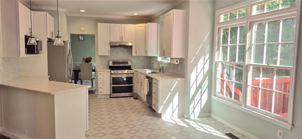 4 bedroom, 4 bathroom, 3,248 sq ft single family residence for sale at 3165 Park Chase, Alpharetta, GA 30022 — photo 5