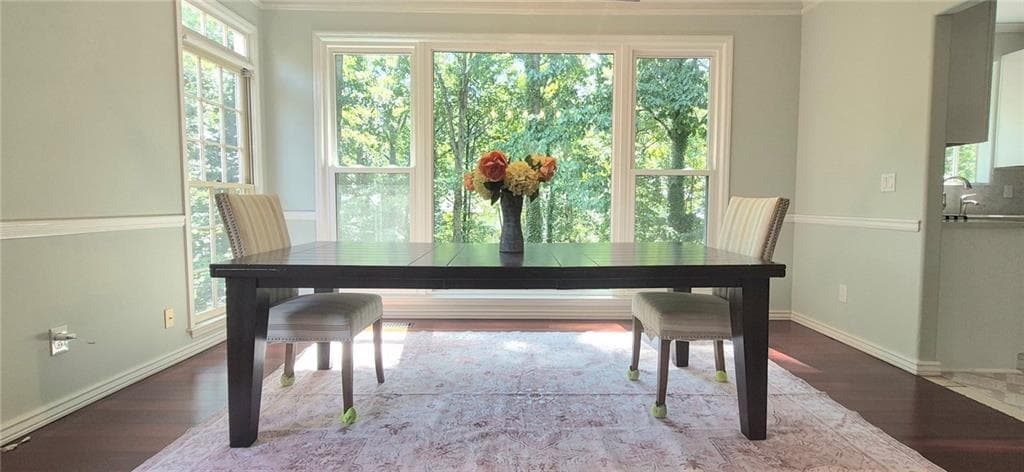 4 bedroom, 4 bathroom, 3,248 sq ft single family residence for sale at 3165 Park Chase, Alpharetta, GA 30022 — photo 3