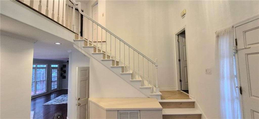 4 bedroom, 4 bathroom, 3,248 sq ft single family residence for sale at 3165 Park Chase, Alpharetta, GA 30022 — photo 9