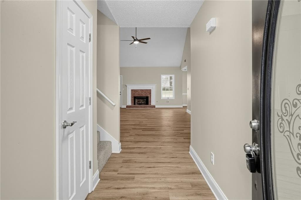 4 bedroom, 2 bathroom, 1,801 sq ft single family residence for sale at 1512 Queen Elizabeth Drive, Locust Grove, GA 30248 — photo 3