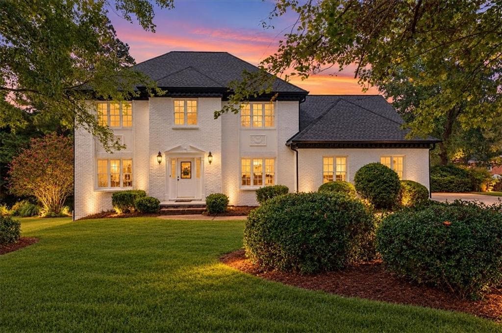 4 bedroom, 3 bathroom, 2,897 sq ft single family residence for sale at 877 Jami Court, Lawrenceville, GA 30046 — photo 2