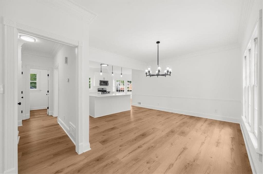4 bedroom, 3 bathroom, 2,897 sq ft single family residence for sale at 877 Jami Court, Lawrenceville, GA 30046 — photo 6