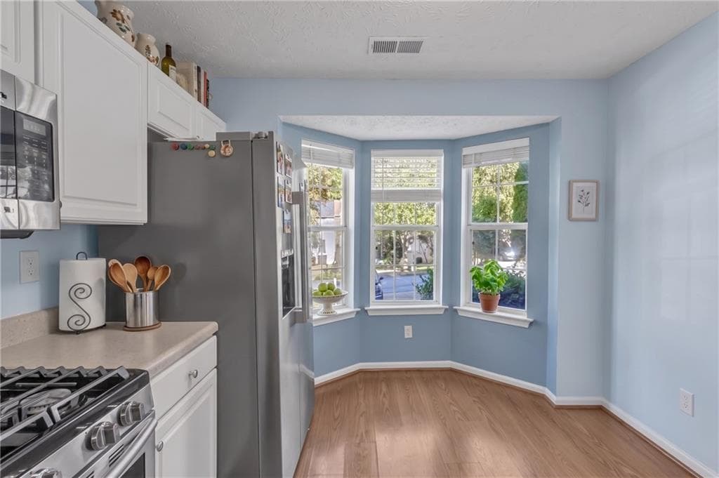 2 bedroom, 3 bathroom, 1,102 sq ft townhouse for sale at 3030 Jester Court, Duluth, GA 30096 — photo 7