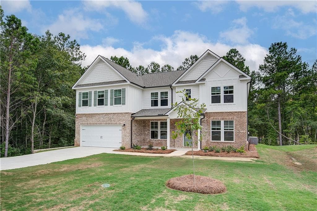 5 bedroom, 4 bathroom, 4,021 sq ft single family residence for sale at 255 Linford Drive, Locust Grove, GA 30248 — photo 2