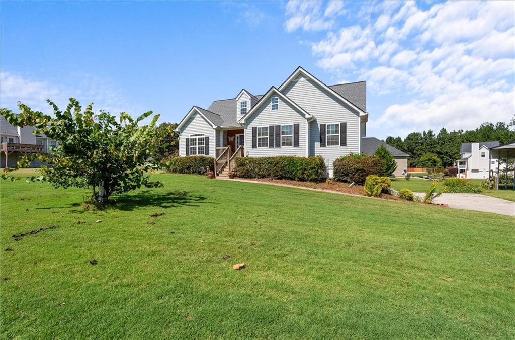 3 bedroom, 3 bathroom, 2,032 sq ft single family residence for sale at 380 Olde Lexington Pass, Villa Rica, GA 30180 — photo 2
