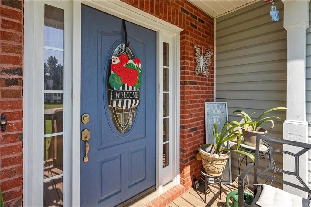 3 bedroom, 3 bathroom, 2,032 sq ft single family residence for sale at 380 Olde Lexington Pass, Villa Rica, GA 30180 — photo 3