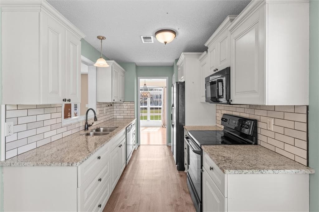 3 bedroom, 3 bathroom, 2,032 sq ft single family residence for sale at 380 Olde Lexington Pass, Villa Rica, GA 30180 — photo 10