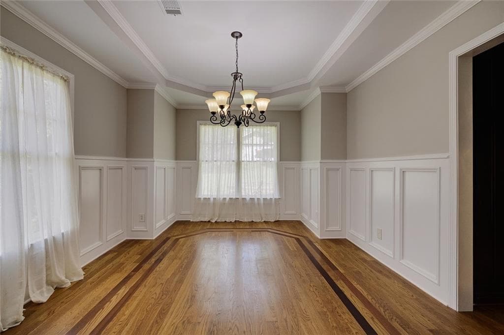 4 bedroom, 2 bathroom, 2,844 sq ft single family residence for sale at 875 Windsor Trail, Roswell, GA 30076 — photo 10