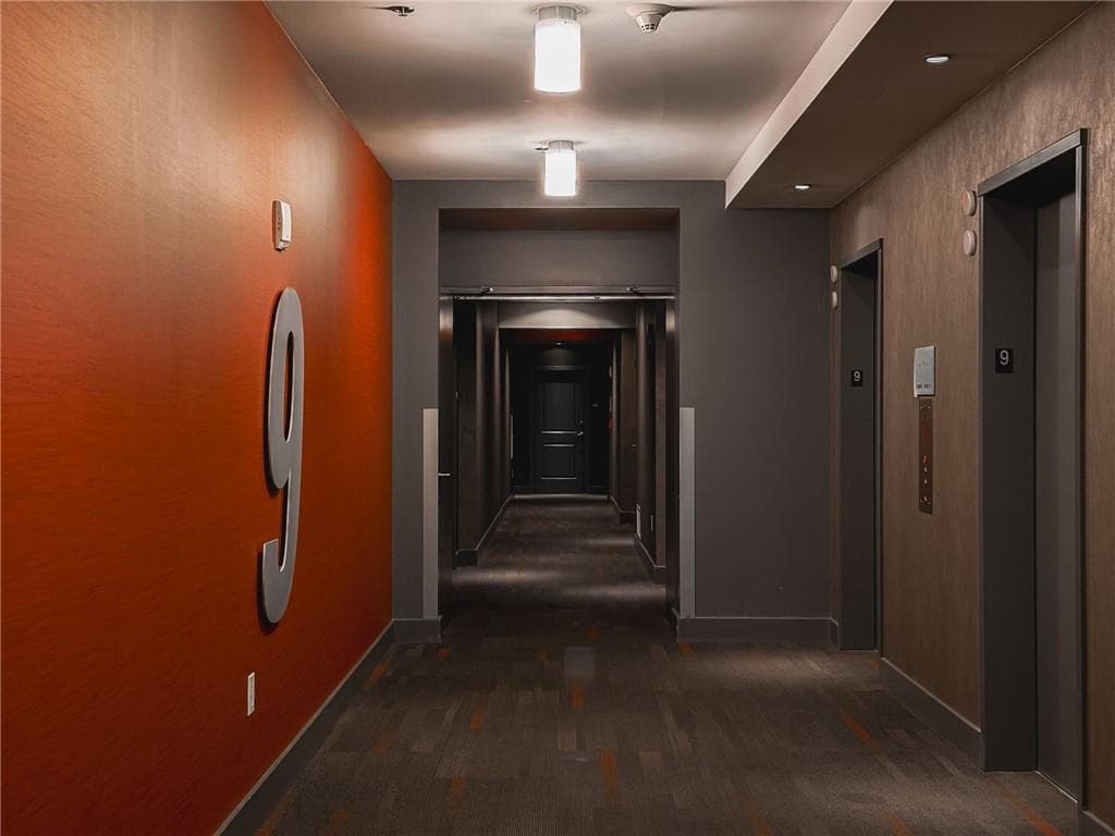 1 bedroom, 1 bathroom, 828 sq ft condominium for sale at 950 W Peachtree Street 913, Atlanta, GA 30309 — photo 4