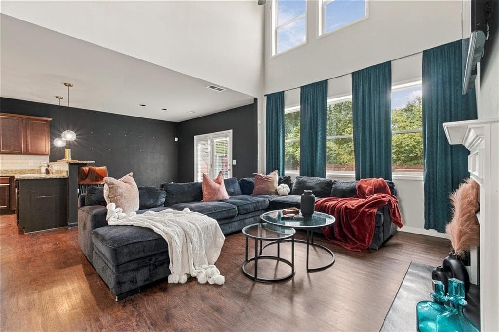 3 bedroom, 3 bathroom, 1,805 sq ft single family residence for sale at 2391 Oakleaf Circle, Lithonia, GA 30058 — photo 4