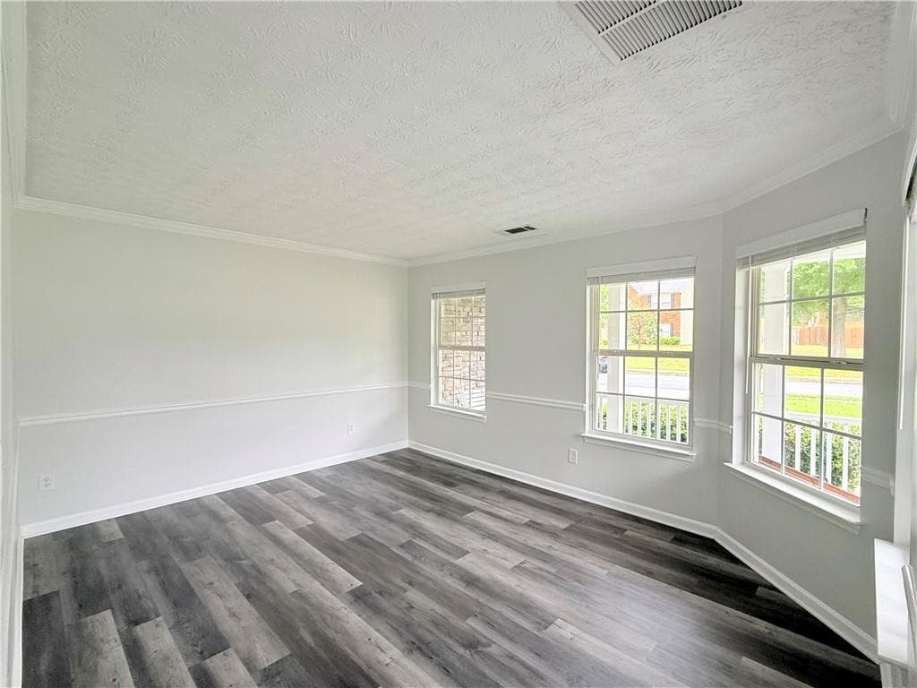 4 bedroom, 4 bathroom, 2,199 sq ft single family residence for sale at 928 Shannon Road, Loganville, GA 30052 — photo 6