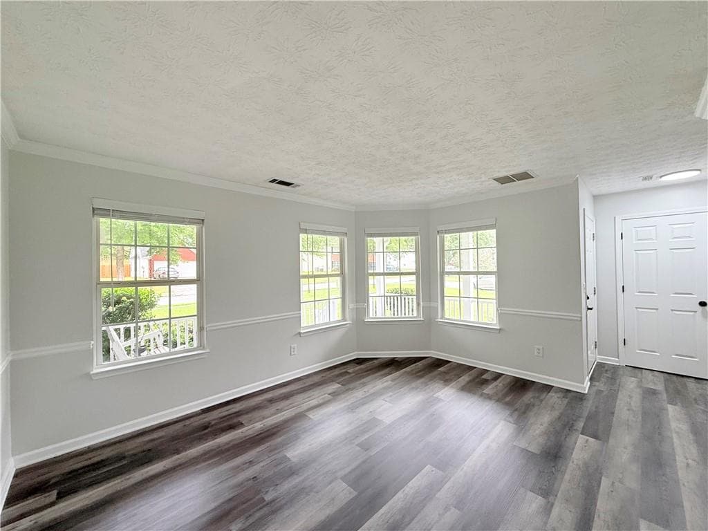 4 bedroom, 4 bathroom, 2,199 sq ft single family residence for sale at 928 Shannon Road, Loganville, GA 30052 — photo 7