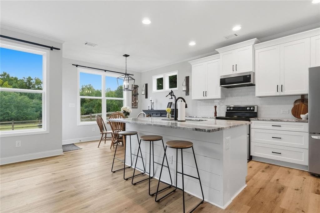 3 bedroom, 3 bathroom, 2,388 sq ft single family residence for sale at 201 Strickland Drive, Dawsonville, GA 30534 — photo 10