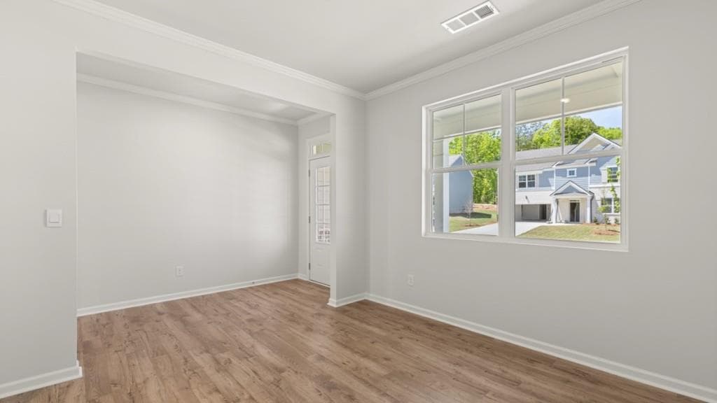 5 bedroom, 3 bathroom, 2,511 sq ft single family residence for sale at 44 Hampshire Court, Cartersville, GA 30120 — photo 3