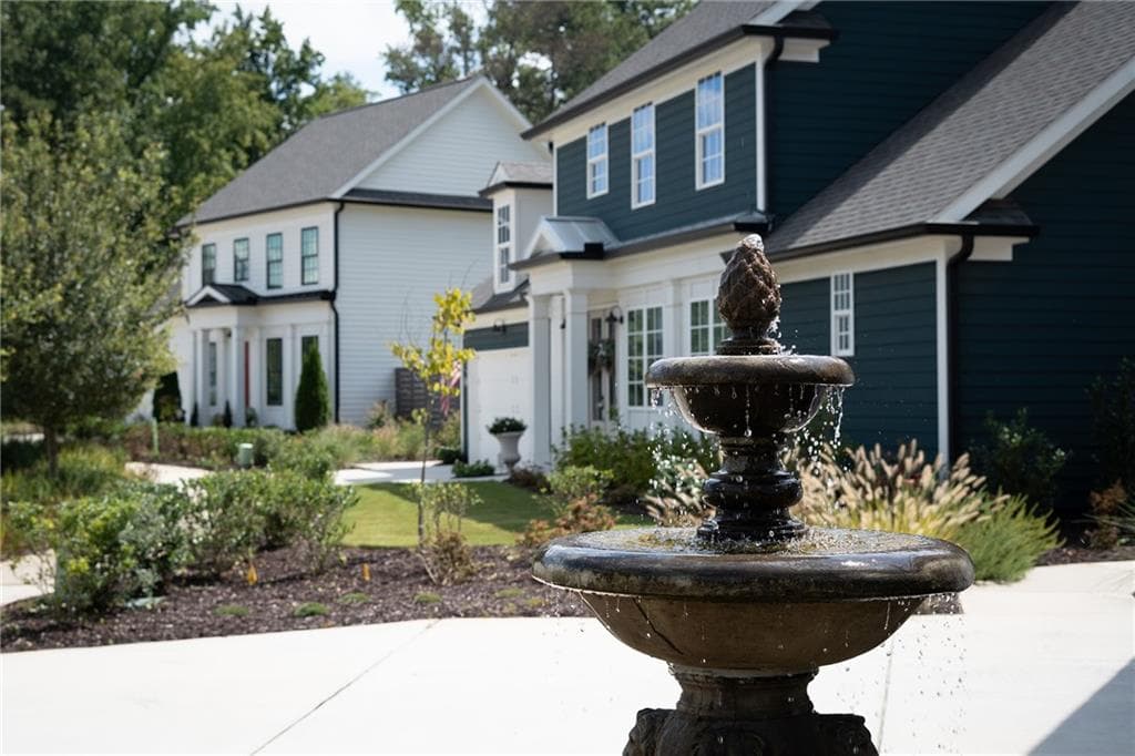 4 bedroom, 4 bathroom, 2,281 sq ft single family residence under contract at 29 Hydrangea Unit 72 Way, Auburn, GA 30011 — photo 4