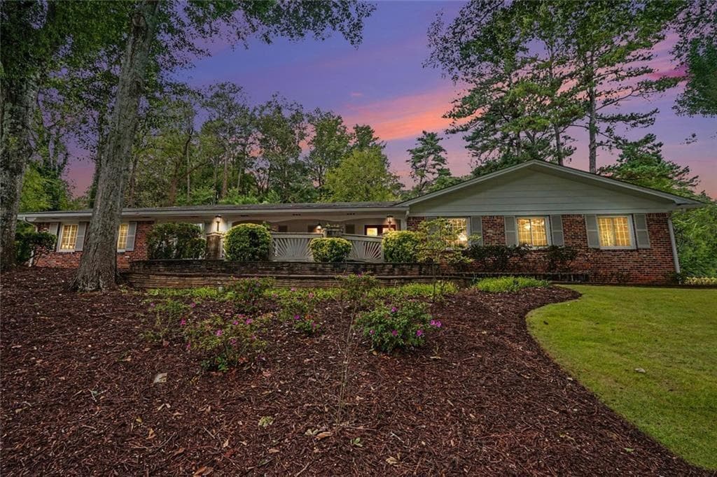 4 bedroom, 4 bathroom, 5,368 sq ft single family residence for sale at 2624 Leslie Drive, Atlanta, GA 30345 — photo 4