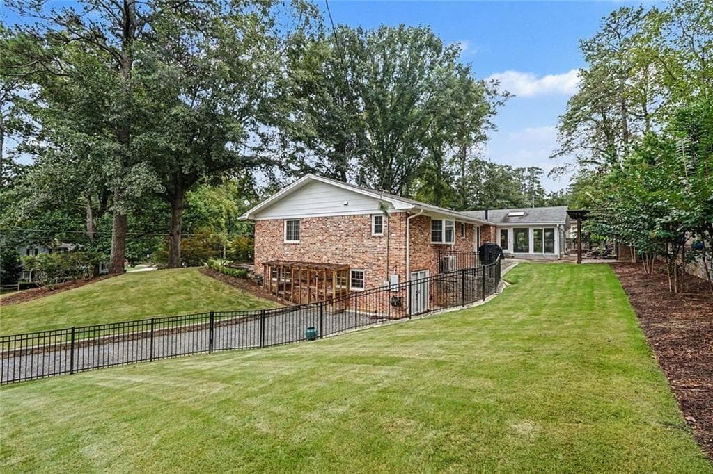 4 bedroom, 4 bathroom, 5,368 sq ft single family residence for sale at 2624 Leslie Drive, Atlanta, GA 30345 — photo 5