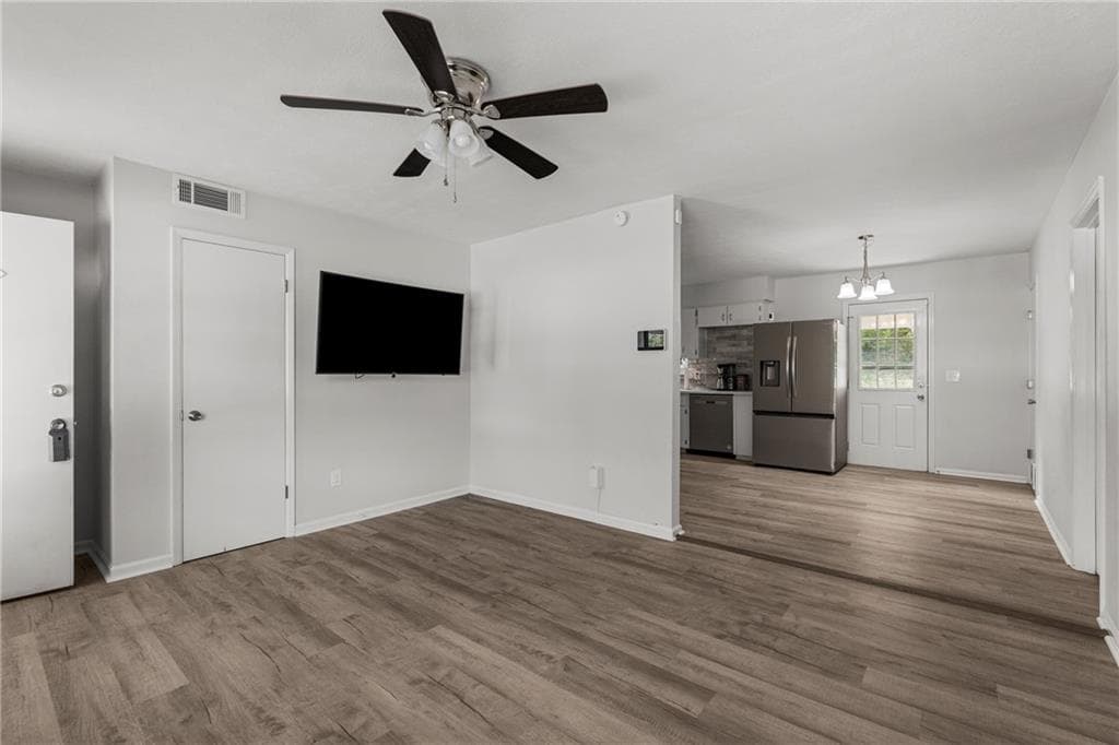 4 bedroom, 2 bathroom, 1,377 sq ft single family residence for sale at 1409 Melford Drive, Columbus, GA 31907 — photo 4