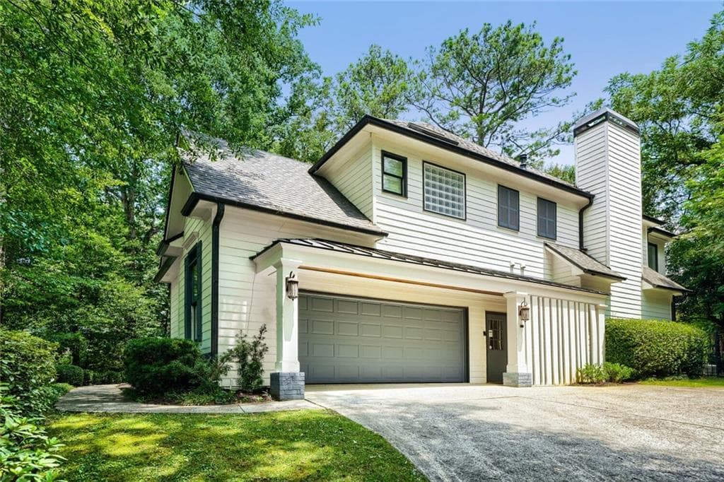 5 bedroom, 5 bathroom, 4,316 sq ft single family residence for sale at 70 Honour Circle, Atlanta, GA 30305 — photo 3