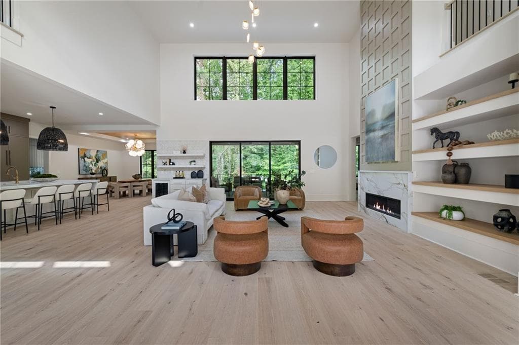 6 bedroom, 7 bathroom, 4,900 sq ft single family residence for sale at 4901 Cambridge Drive, Dunwoody, GA 30338 — photo 4