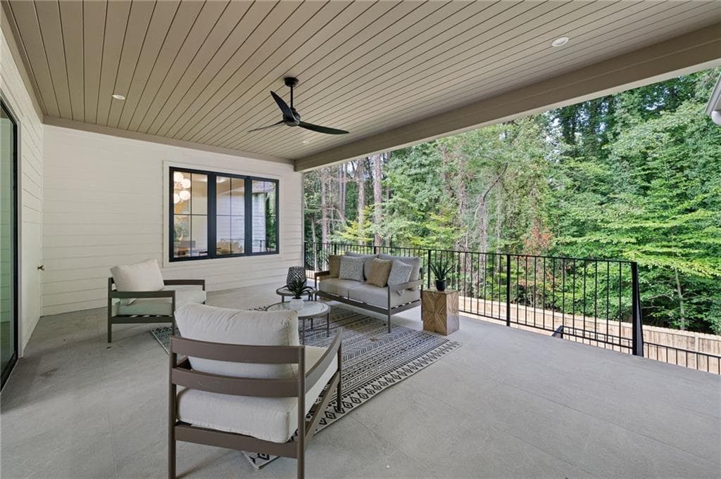 6 bedroom, 7 bathroom, 4,900 sq ft single family residence for sale at 4901 Cambridge Drive, Dunwoody, GA 30338 — photo 8