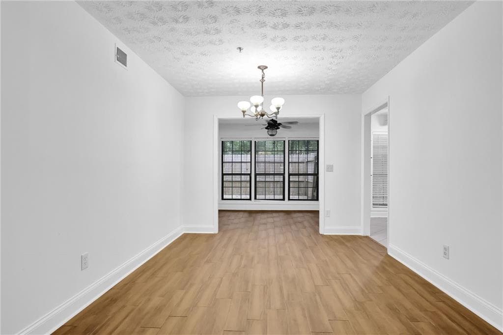 2 bedroom, 2 bathroom, 1,350 sq ft condominium for sale at 2806 Vinings Central Drive 153, Atlanta, GA 30339 — photo 8