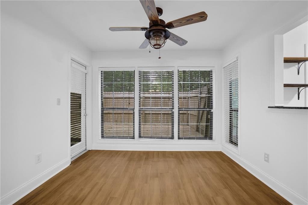 2 bedroom, 2 bathroom, 1,350 sq ft condominium for sale at 2806 Vinings Central Drive 153, Atlanta, GA 30339 — photo 9