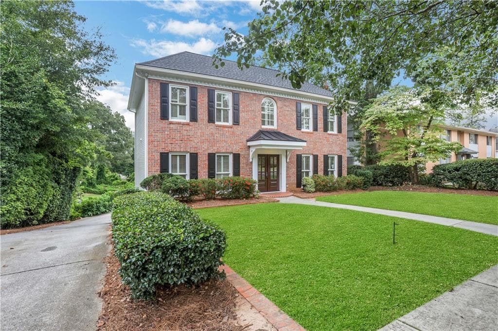 4 bedroom, 4 bathroom, 2,840 sq ft single family residence for sale at 190 N Peachtree Street, Norcross, GA 30071 — photo 2