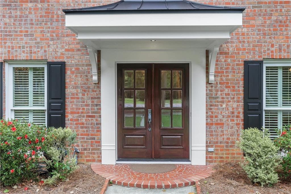 4 bedroom, 4 bathroom, 2,840 sq ft single family residence for sale at 190 N Peachtree Street, Norcross, GA 30071 — photo 4