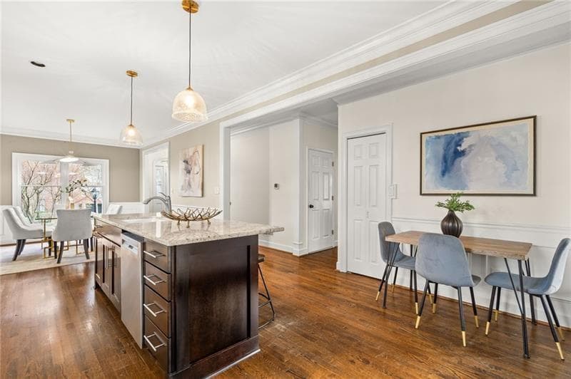 4 bedroom, 3 bathroom, 2,311 sq ft townhouse for sale at 44 Pointe Terrace 44, Atlanta, GA 30339 — photo 8