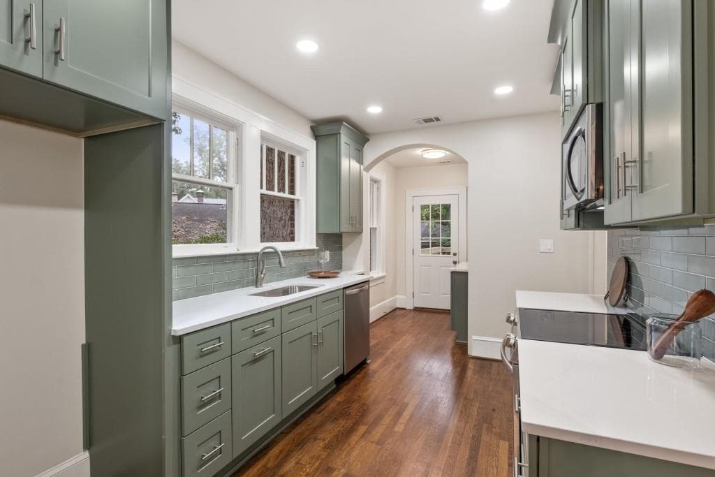 3 bedroom, 2 bathroom, 1,698 sq ft single family residence for sale at 443 Burlington Road, Atlanta, GA 30307 — photo 9