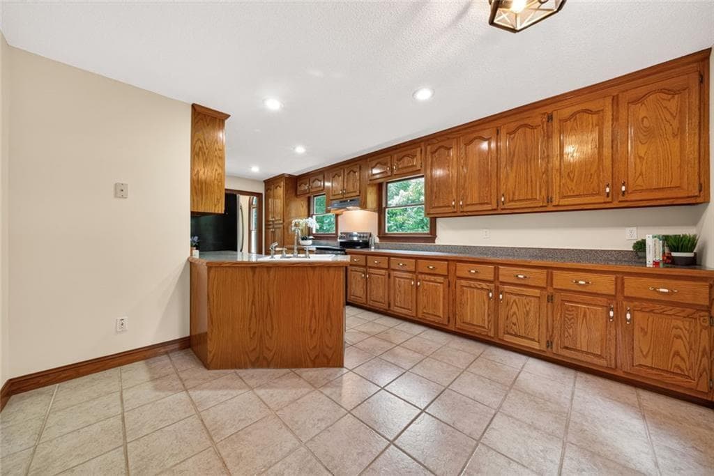 3 bedroom, 4 bathroom, 1,908 sq ft single family residence for sale at 1933 N Highway 101, Dallas, GA 30157 — photo 10
