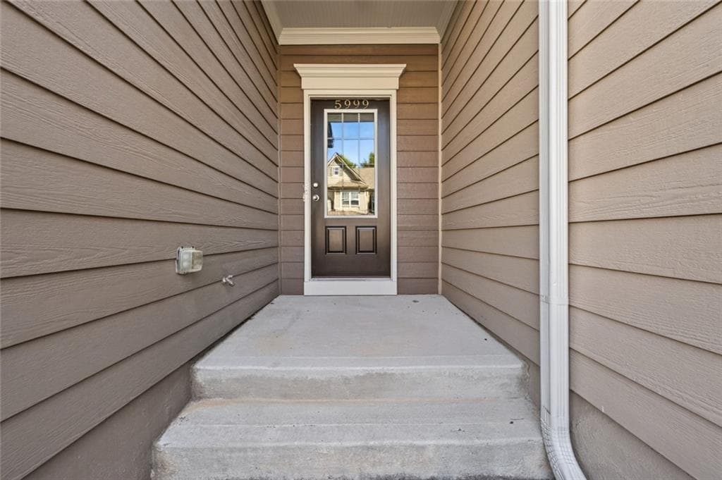 3 bedroom, 3 bathroom, 2,440 sq ft townhouse for sale at 5999 Cobblestone Creek Trail, Mableton, GA 30126 — photo 7