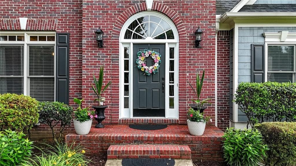 6 bedroom, 4 bathroom, 3,865 sq ft single family residence for sale at 4010 Northridge Drive, Cumming, GA 30040 — photo 4