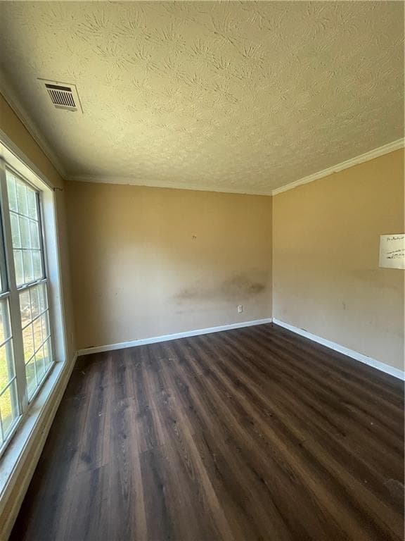 4 bedroom, 3 bathroom, 2,340 sq ft single family residence for sale at 701 Simon Park Circle, Lawrenceville, GA 30045 — photo 6