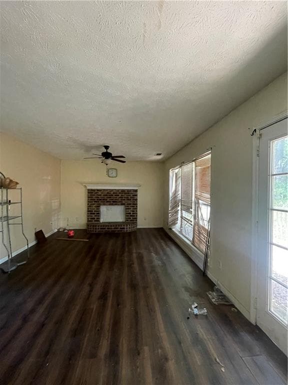 4 bedroom, 3 bathroom, 2,340 sq ft single family residence for sale at 701 Simon Park Circle, Lawrenceville, GA 30045 — photo 8