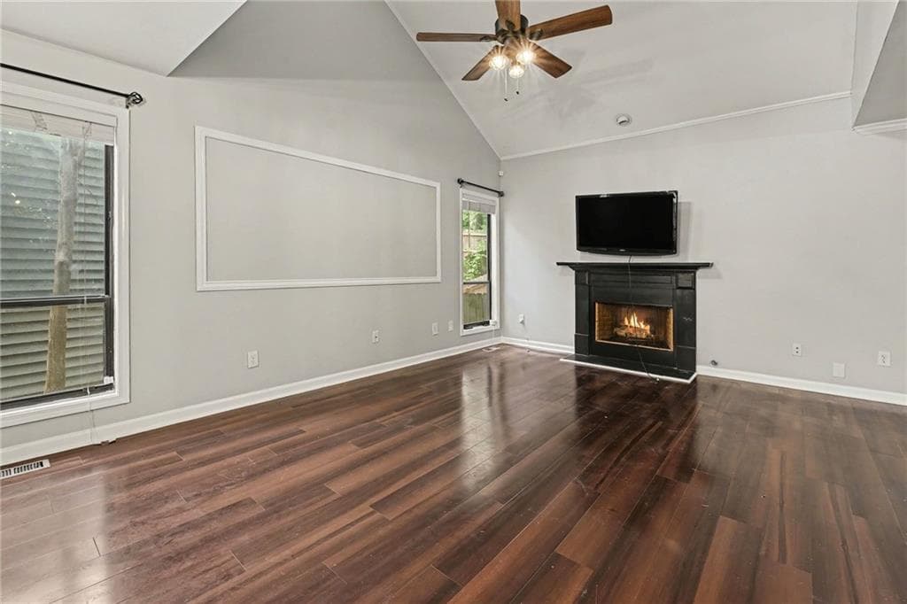 2 bedroom, 2 bathroom, 1,351 sq ft townhouse for sale at 1006 Creatwood Circle, Smyrna, GA 30080 — photo 3