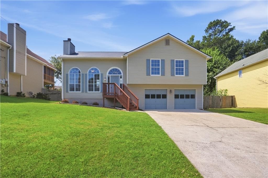 3 bedroom, 3 bathroom, 1,702 sq ft single family residence for sale at 5430 Princeton Oaks Drive, Sugar Hill, GA 30518