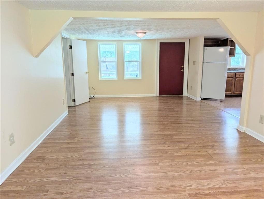2 bedroom, 1 bathroom, 1,368 sq ft single family residence for sale at 201 Club Road, Buchanan, GA 30113 — photo 3