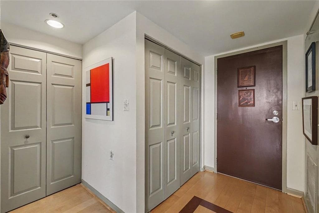 2 bedroom, 2 bathroom, 1,110 sq ft condominium for sale at 1130 Piedmont Avenue 1610, Atlanta, GA 30309 — photo 3