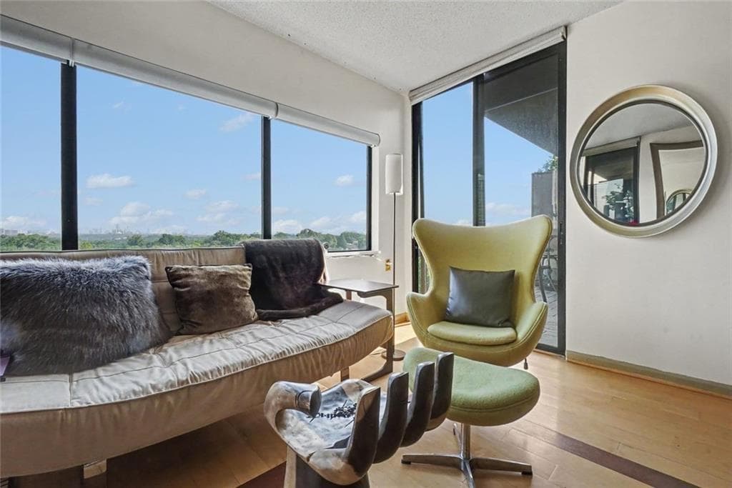 2 bedroom, 2 bathroom, 1,110 sq ft condominium for sale at 1130 Piedmont Avenue 1610, Atlanta, GA 30309 — photo 5