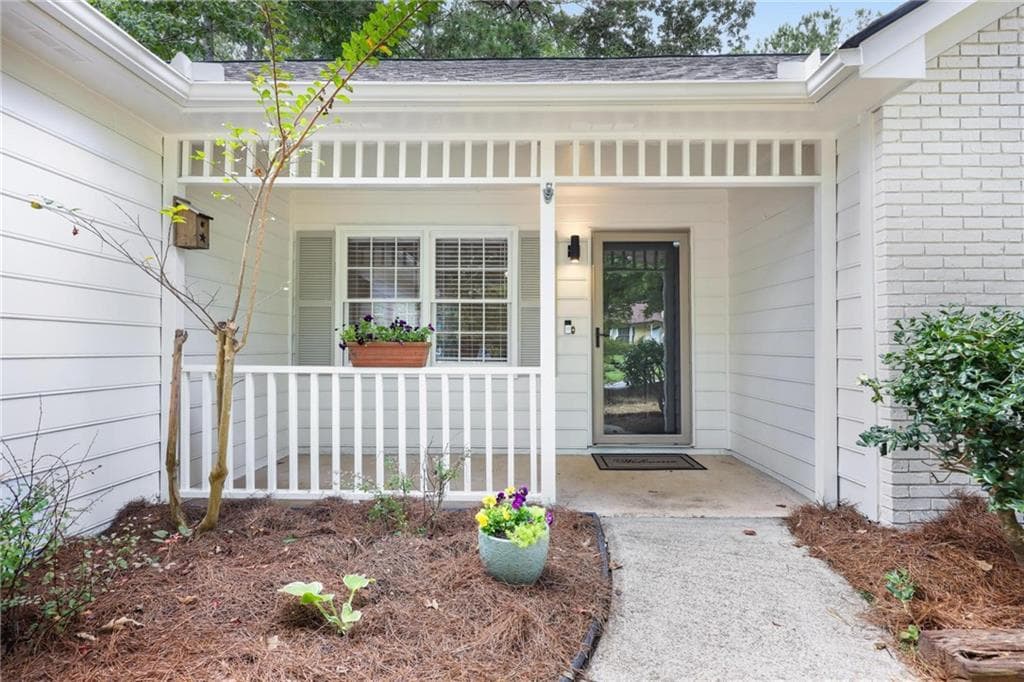 3 bedroom, 2 bathroom, 1,406 sq ft single family residence for sale at 5363 Muirwood Place, Powder Springs, GA 30127 — photo 3