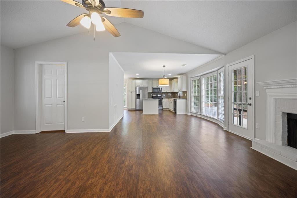 3 bedroom, 2 bathroom, 1,406 sq ft single family residence for sale at 5363 Muirwood Place, Powder Springs, GA 30127 — photo 6