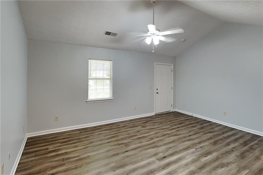 3 bedroom, 2 bathroom, 1,097 sq ft single family residence for rent at 25 Mountain Court, Covington, GA 30016 for $1,760 a month — photo 5
